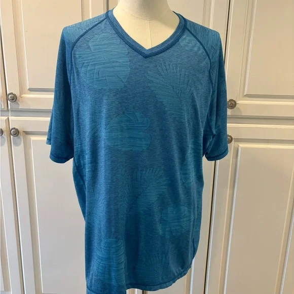 新品タグ付き！BAHAMA LAロゴ VネックTシャツ L ブルー TOMMY